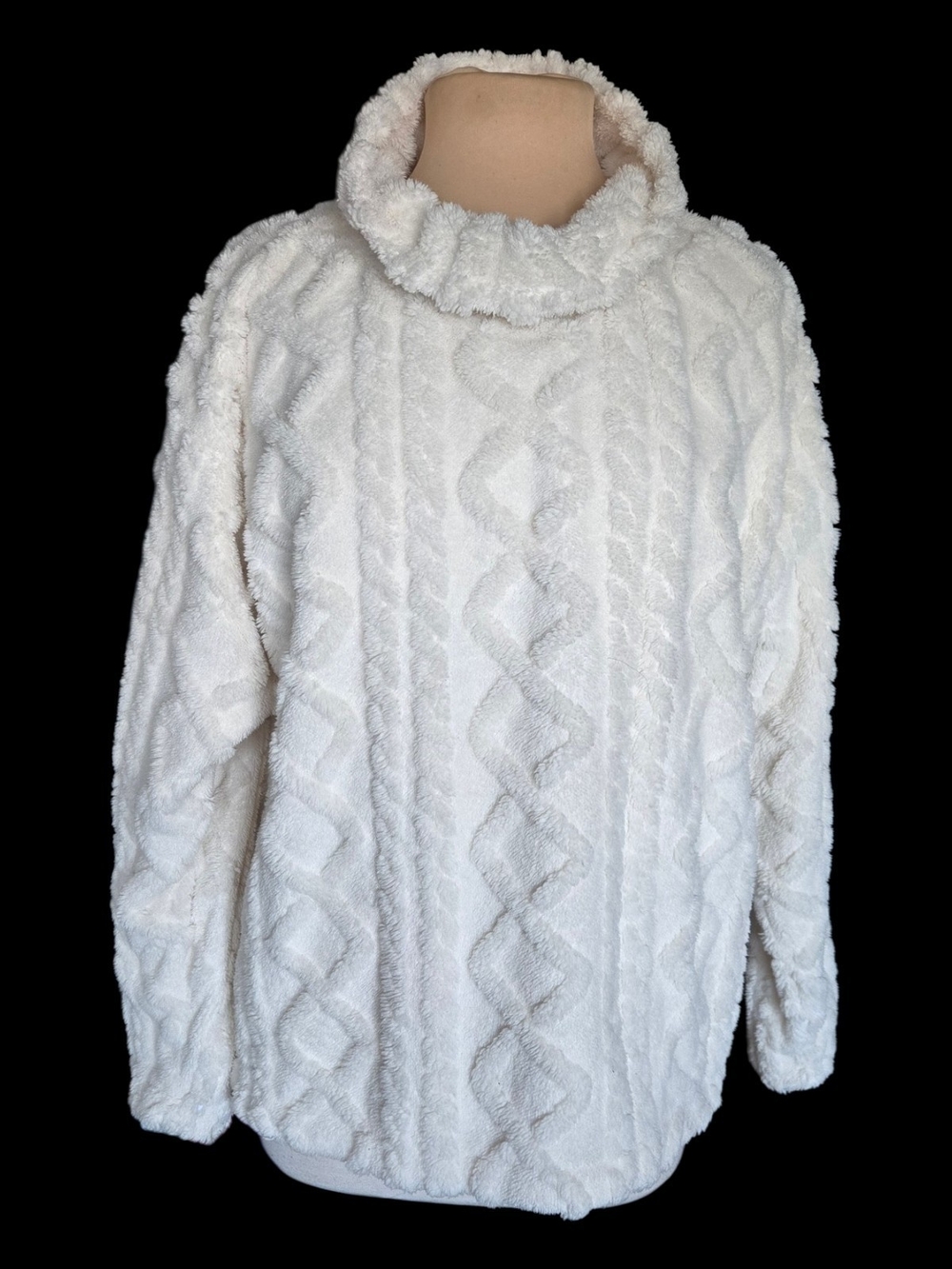 Eddie Bauer Cream Plush Cable Turtleneck Pullover Sz XL